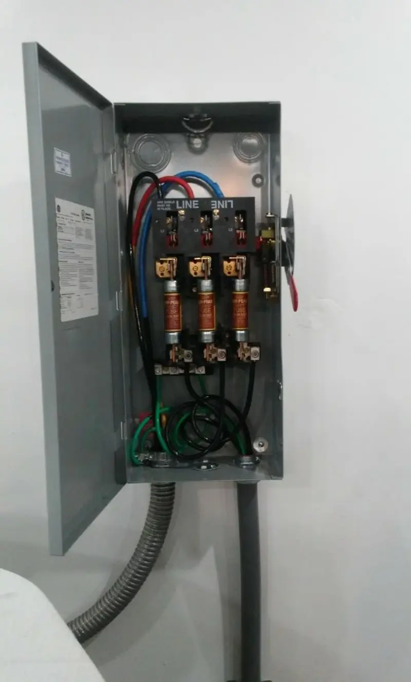 Three-phase disconnect switch installed for Electrical Wiring & Rewiring in Cedar Creek